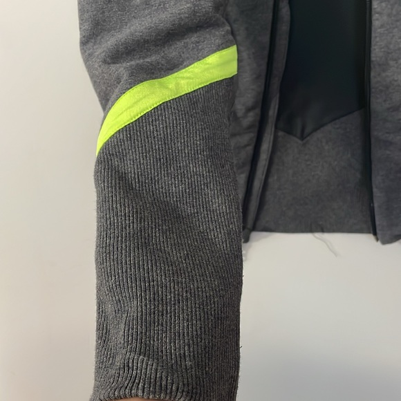 NWOT Nike Active Jacket - Picture 7 of 9